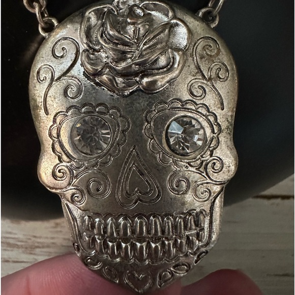 Vintage Silver Tone Skull Necklace Turquoise Beads Rhinestone Eyes - Picture 2 of 10